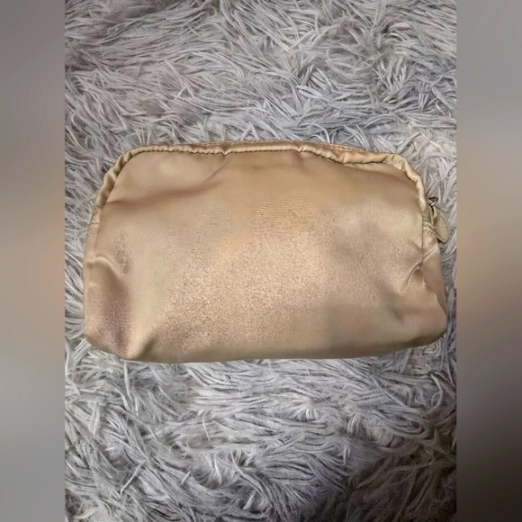 Prada Beige Small Cosmetic 💄 Pouch (EUC)(SEE PICS)(224) - Picture 9 of 9